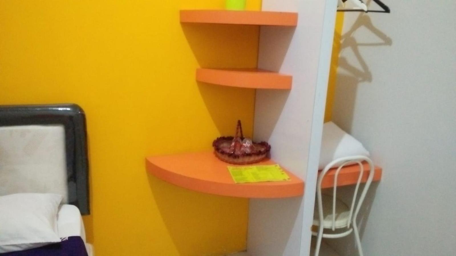 Clover Homestay Проболинго Екстериор снимка